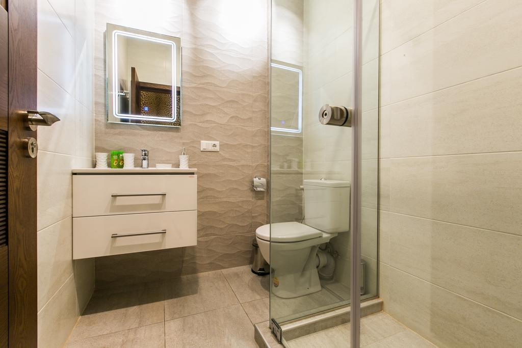 Sweet Home 3 At Freedom Square Tbilisi Exterior photo